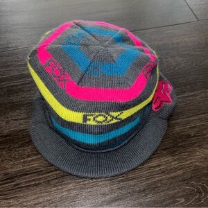 Vintage Y2K Women’s Fox Racing Sweater Knit Bucket Hat